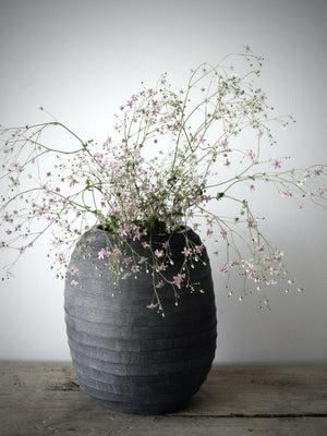 
                  
                    organic vase, smoke
                  
                