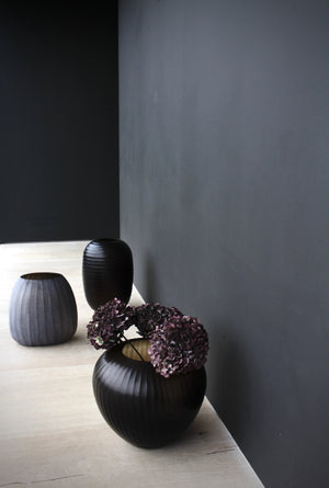
                  
                    organic vase, smoke
                  
                