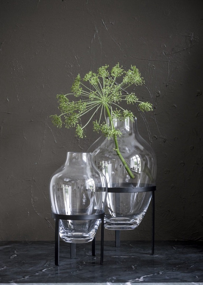 
                  
                    adorn vase, small sort
                  
                